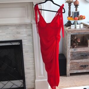 ❤️‍🔥 Red Hot Ruched Mini Dress - Pretty Little Things - Boutique - Size 8 ❤️‍🔥